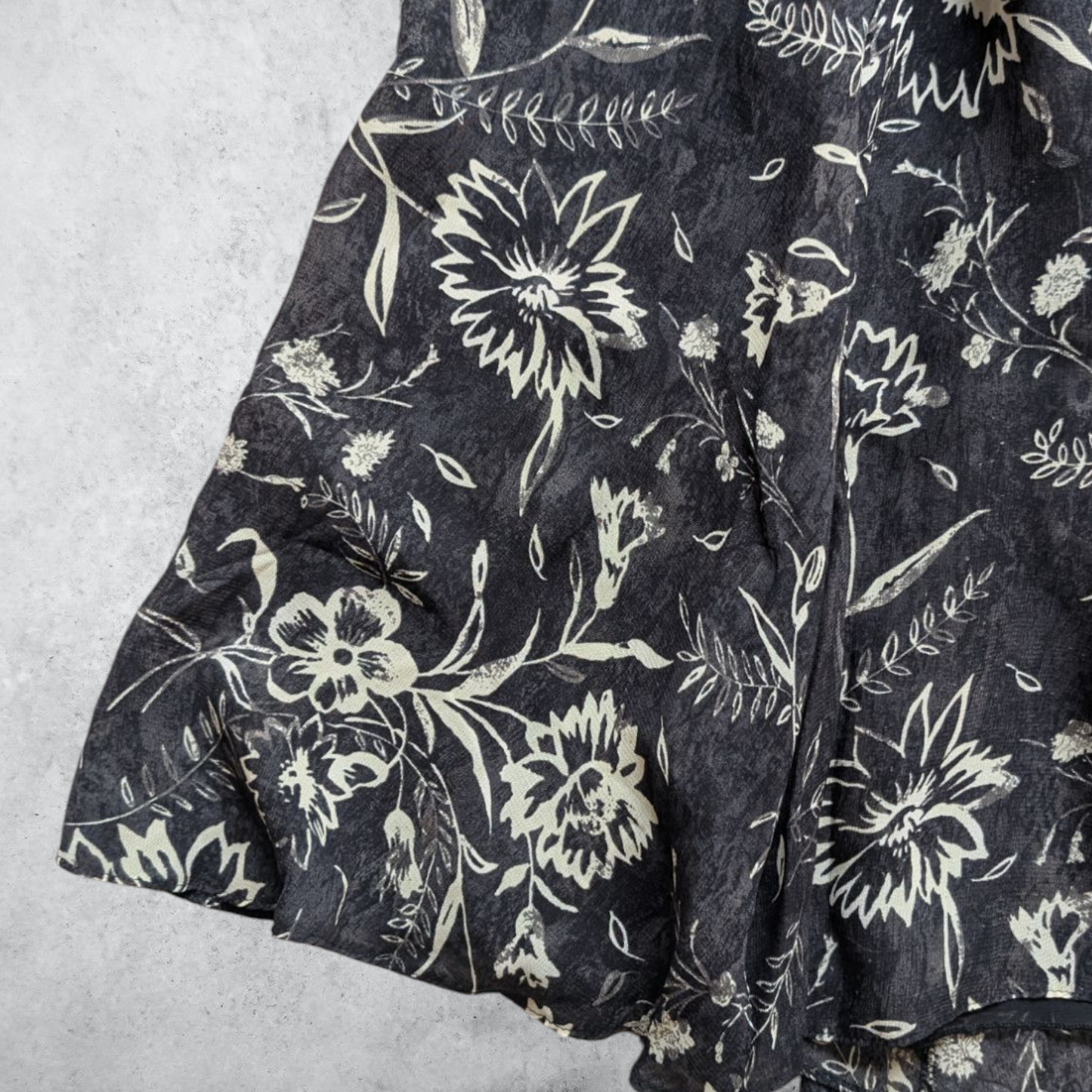 90's Black Floral Midi Skirt