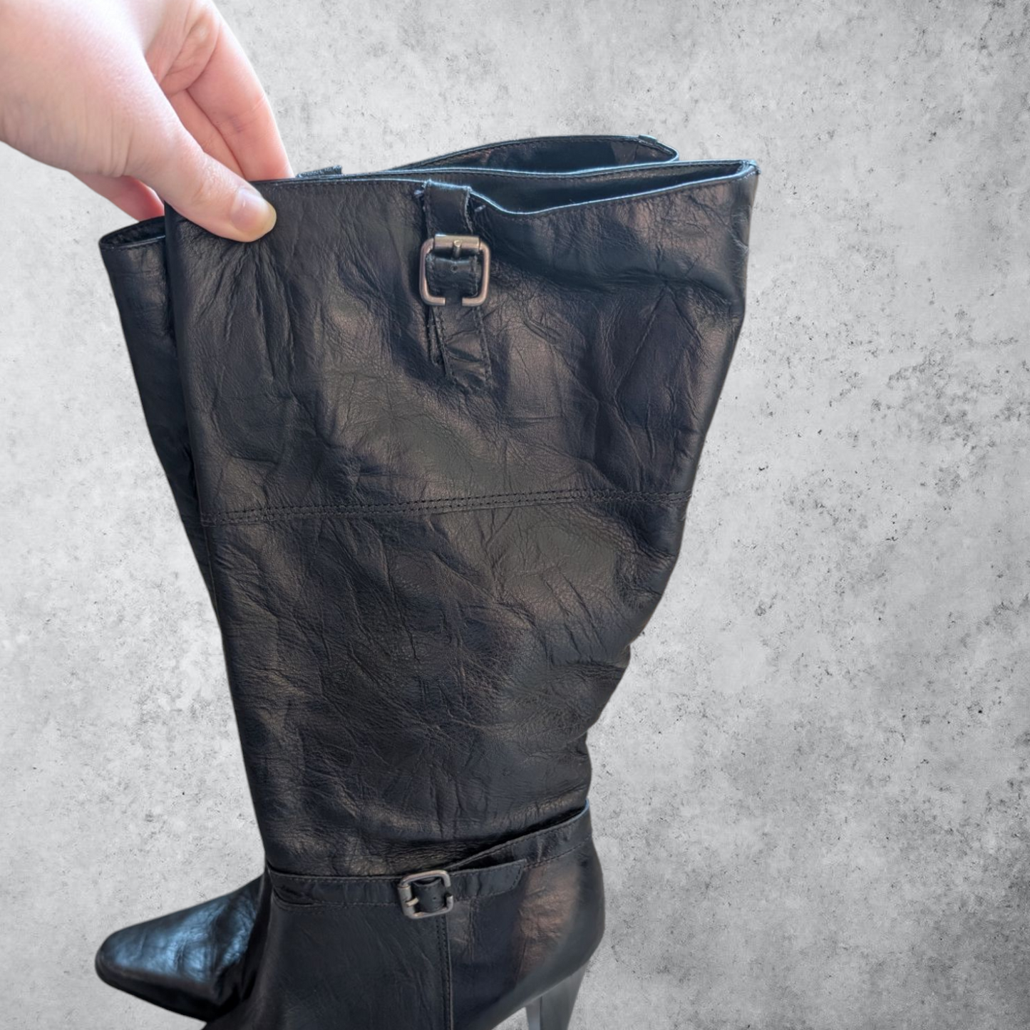 00's Black Heeled Boots