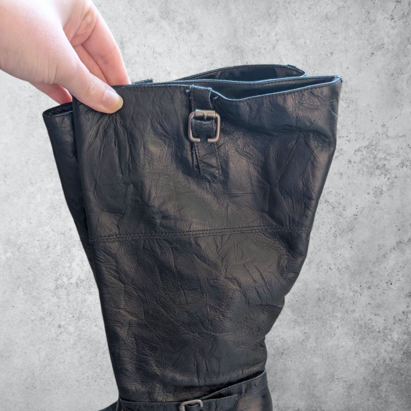 00's Black Heeled Boots