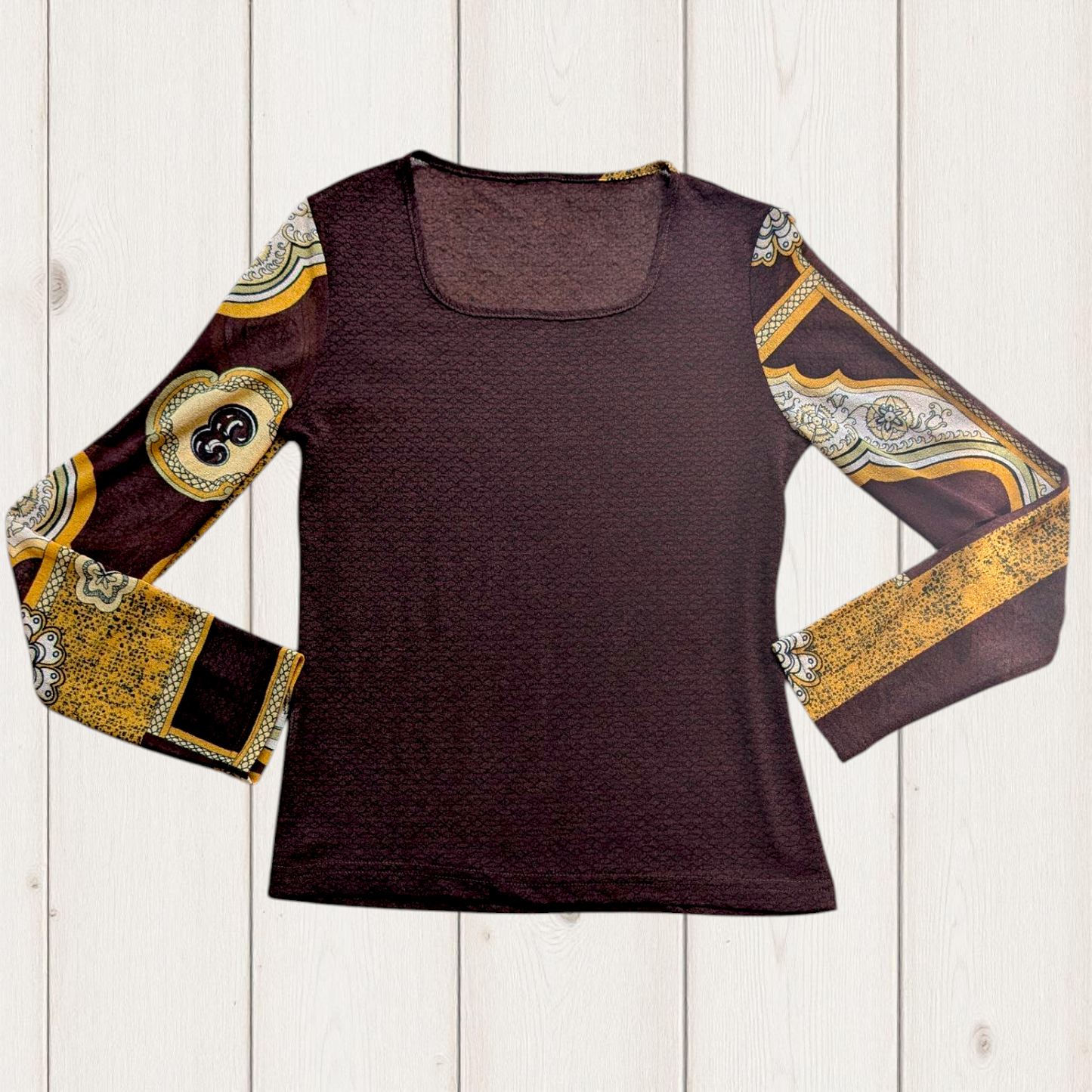 00's Brown Graphic Long Sleeve