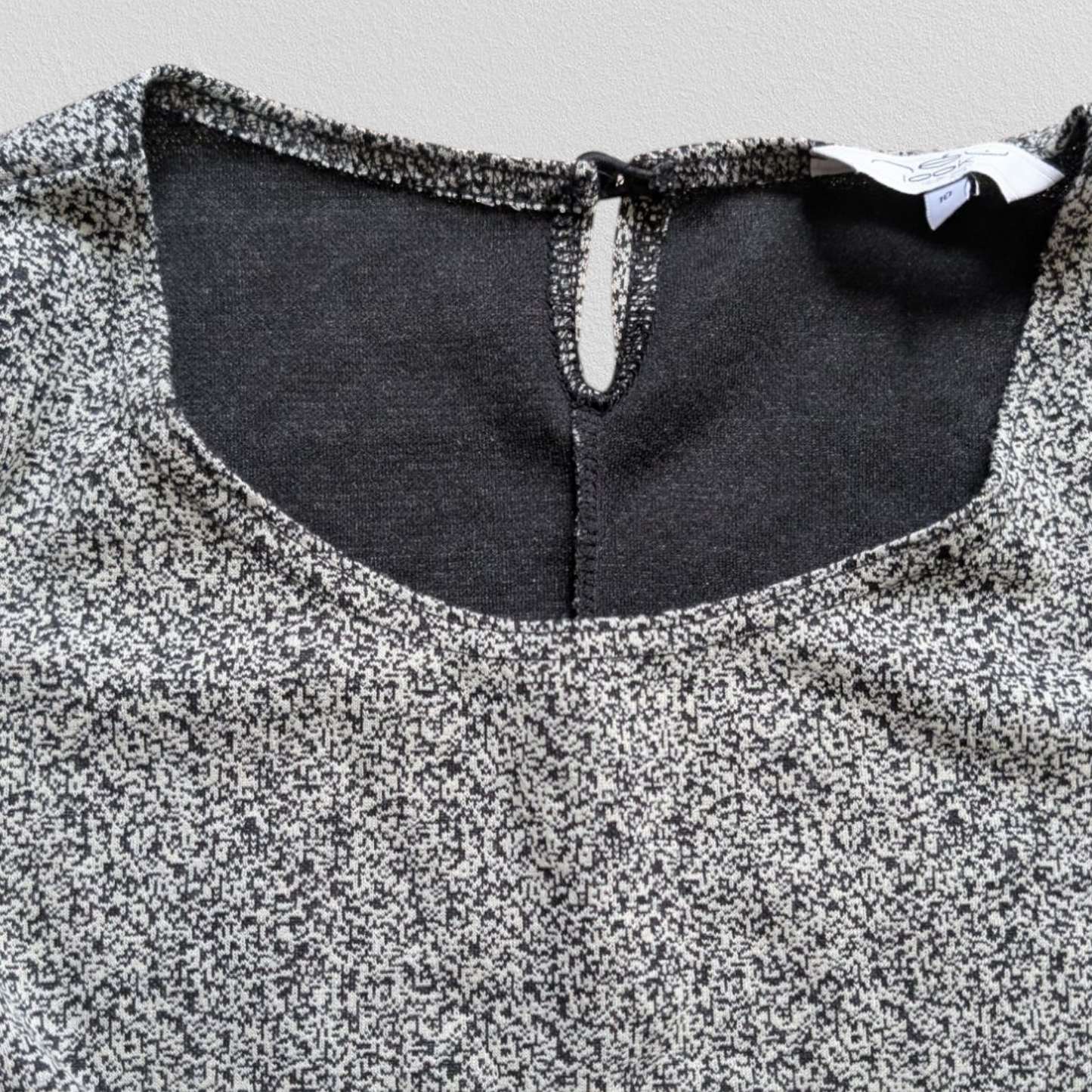 00's Black & White Peplum Top