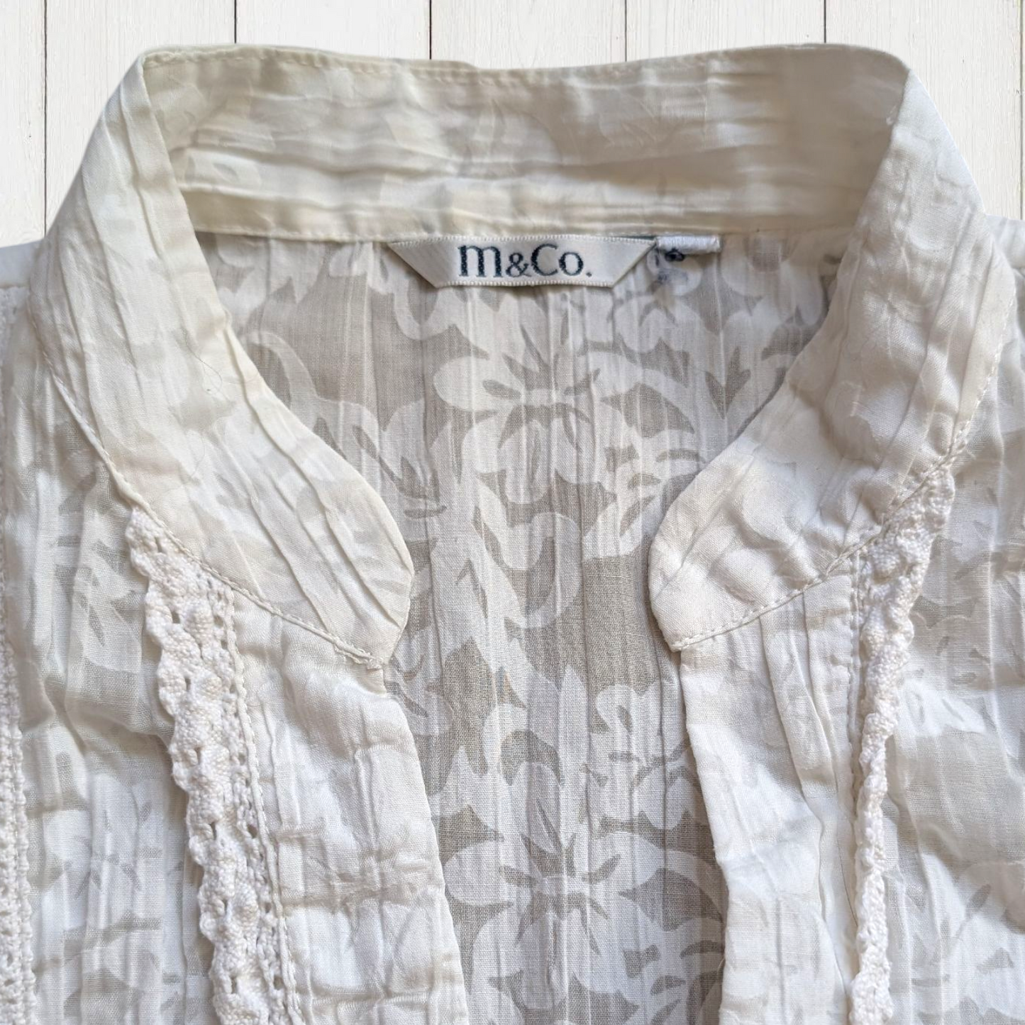 00s Prairie Ivory Sleeveless Blouse