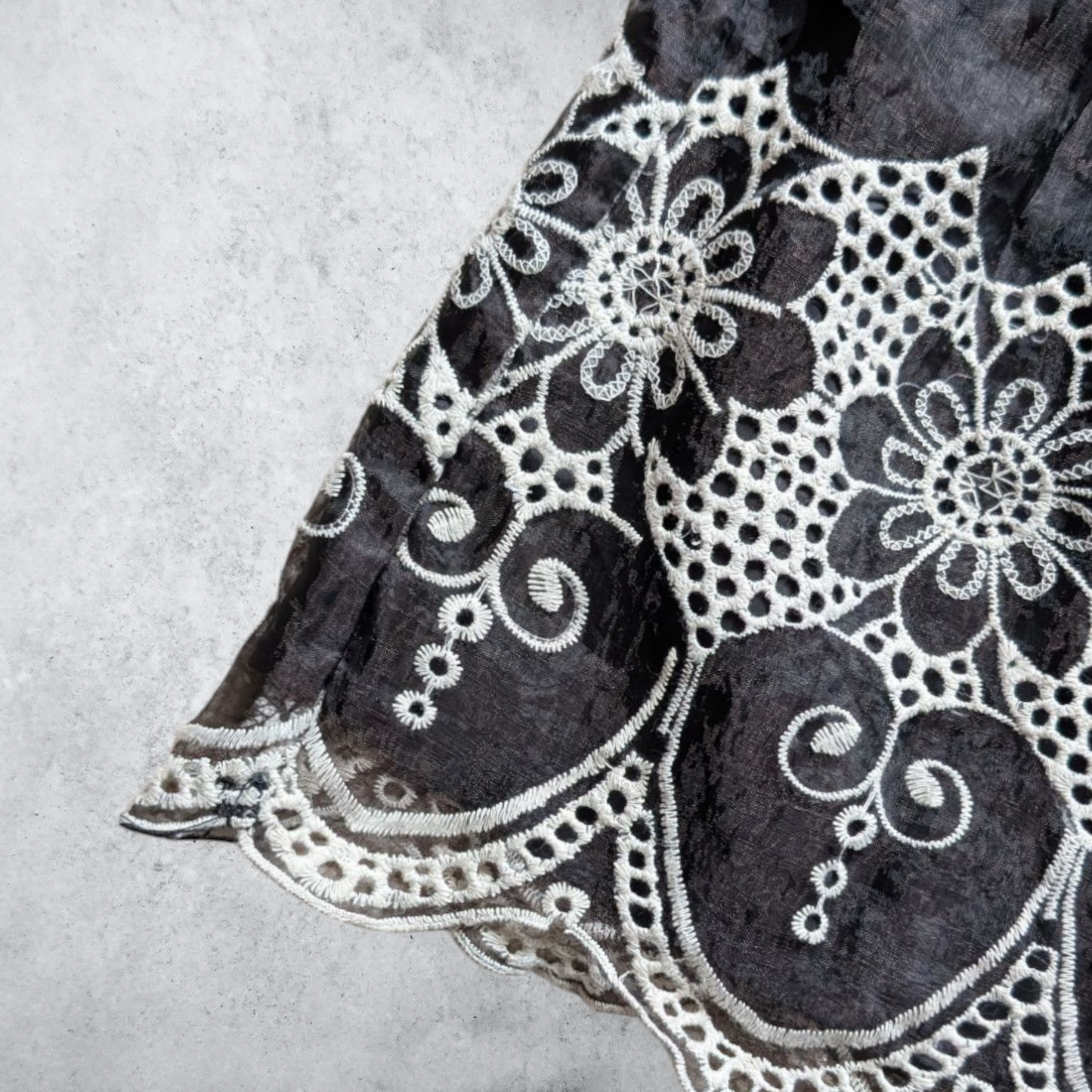 00's Embroidered Mini Skirt