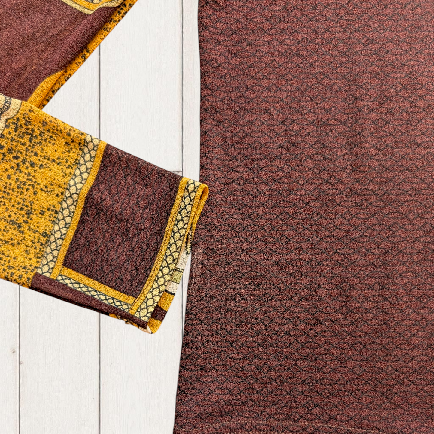 00's Brown Graphic Long Sleeve