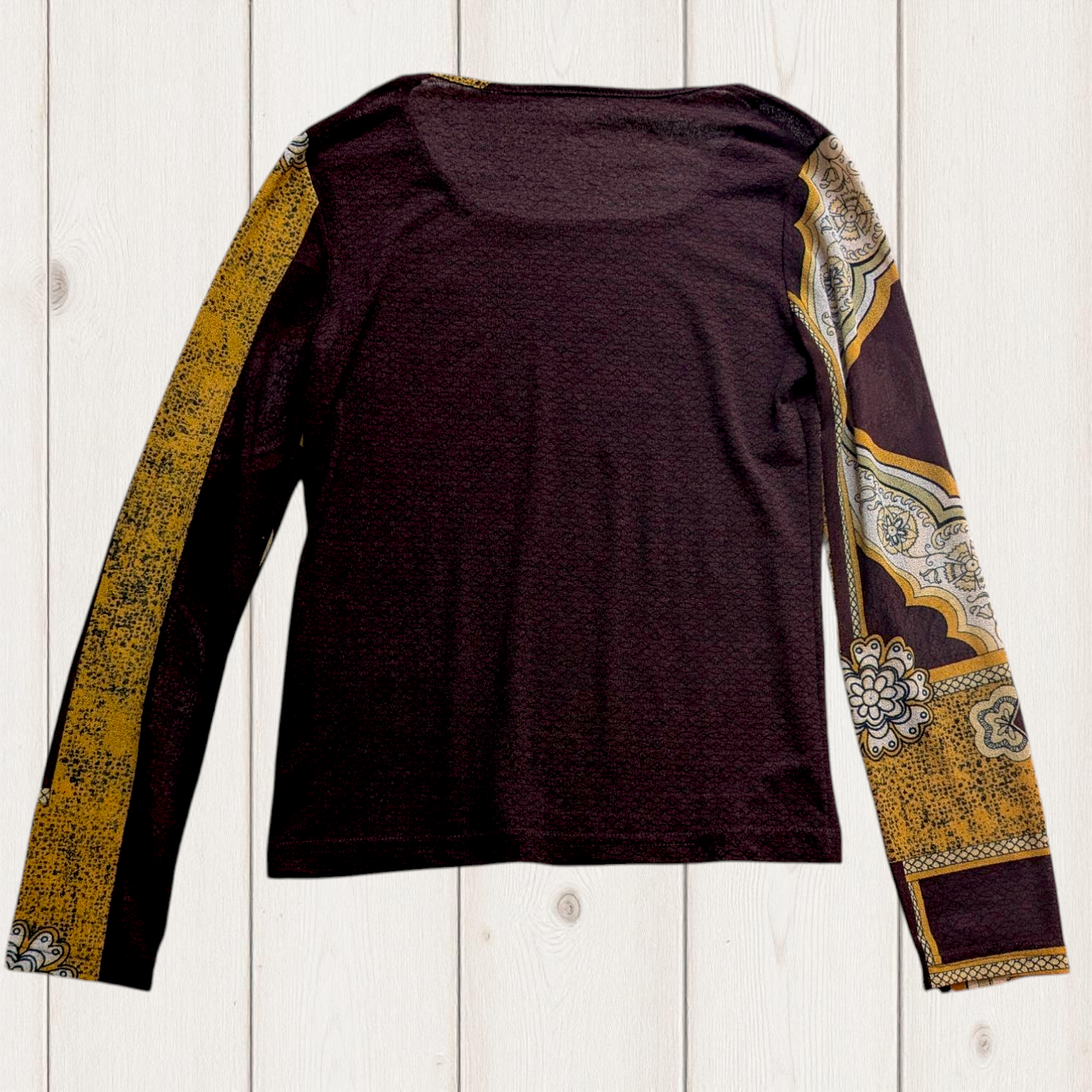 00's Brown Graphic Long Sleeve