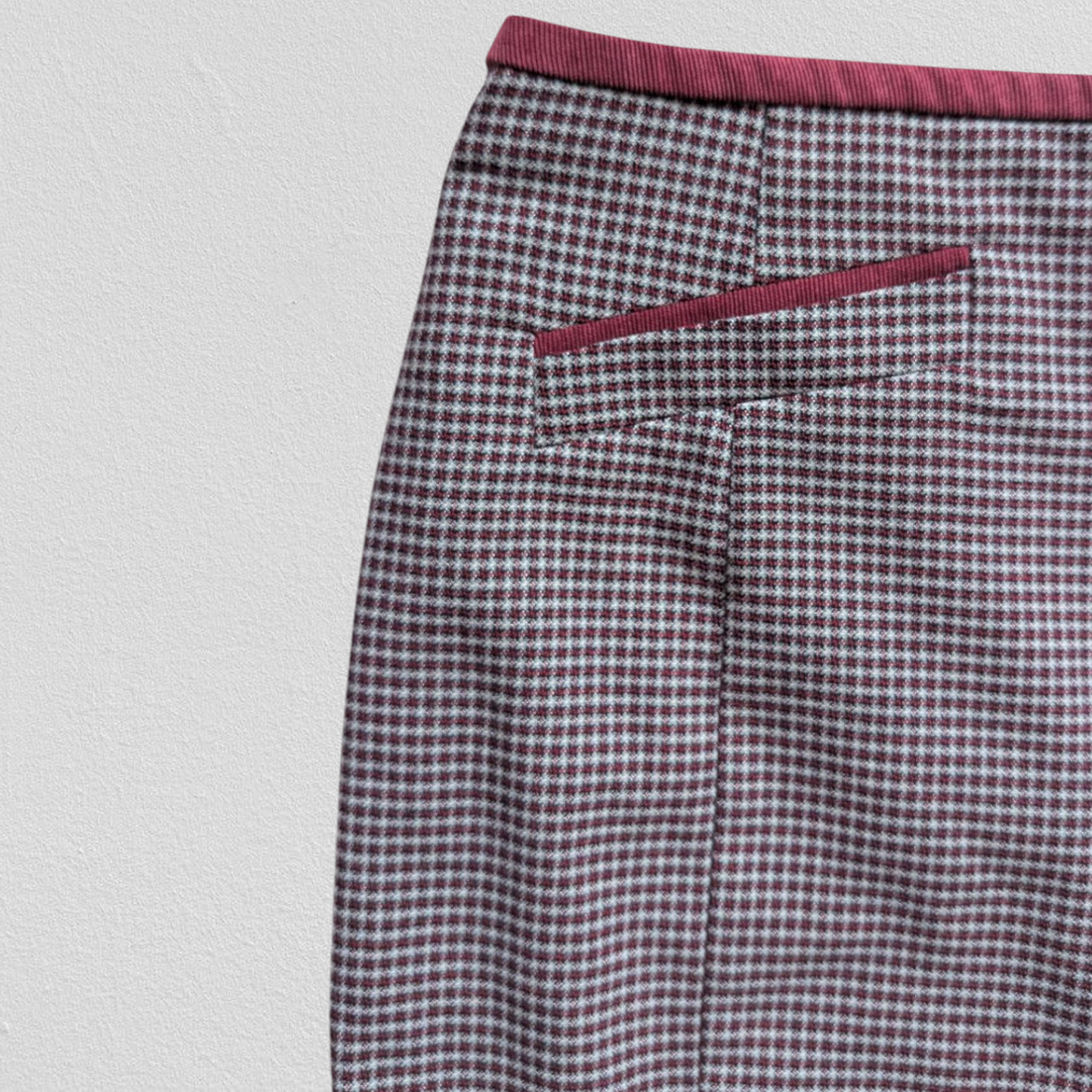 Houndstooth Pencil Skirt