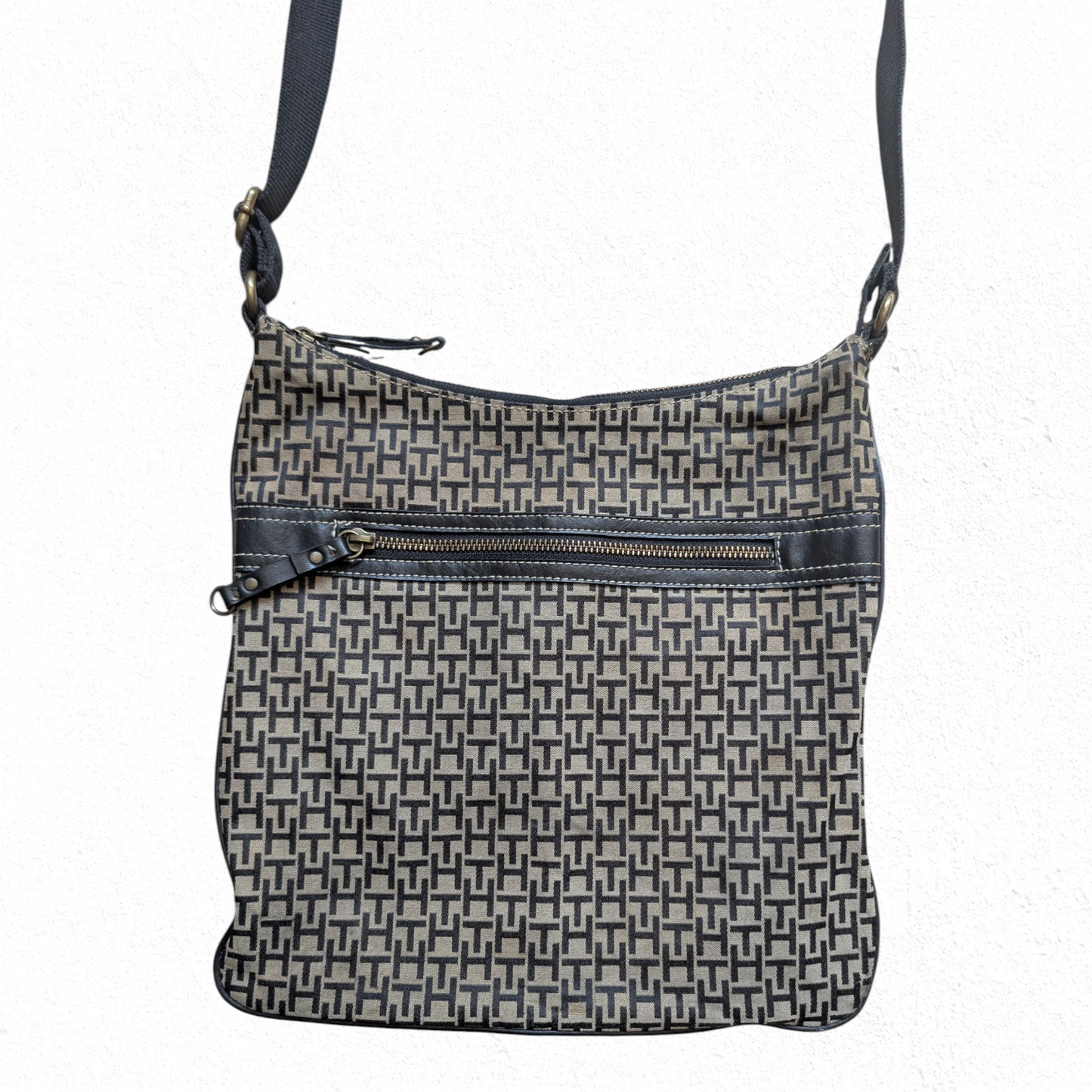 00's Tommy Hilfiger Crossbody Bag