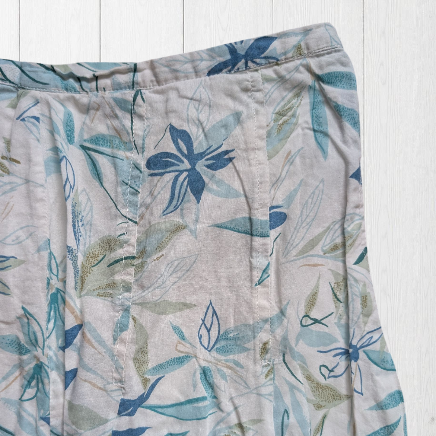 00's Floral Midi Skirt