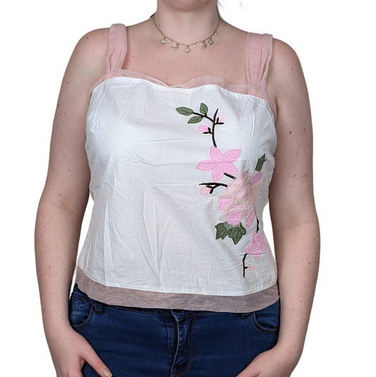 90's Floral Embroidered Top