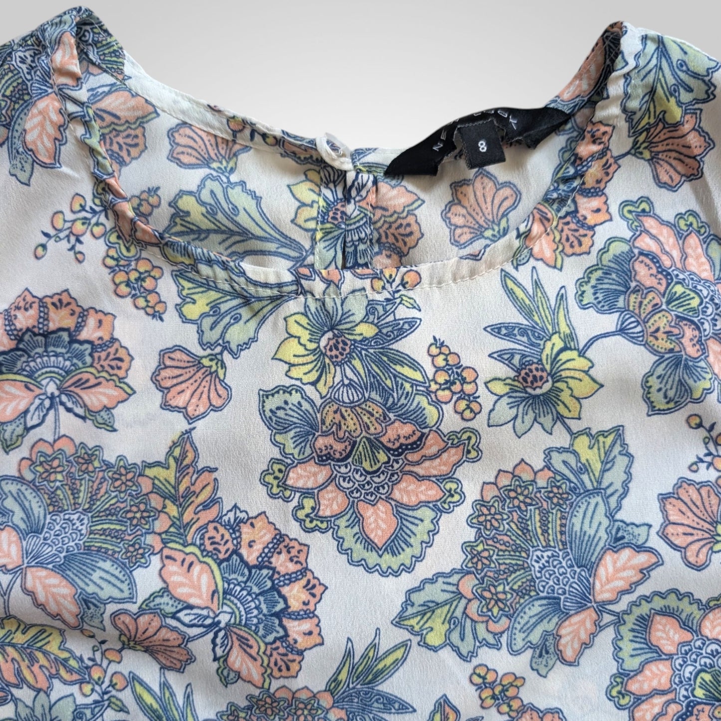 New Look Sleeveless Floral Blouse