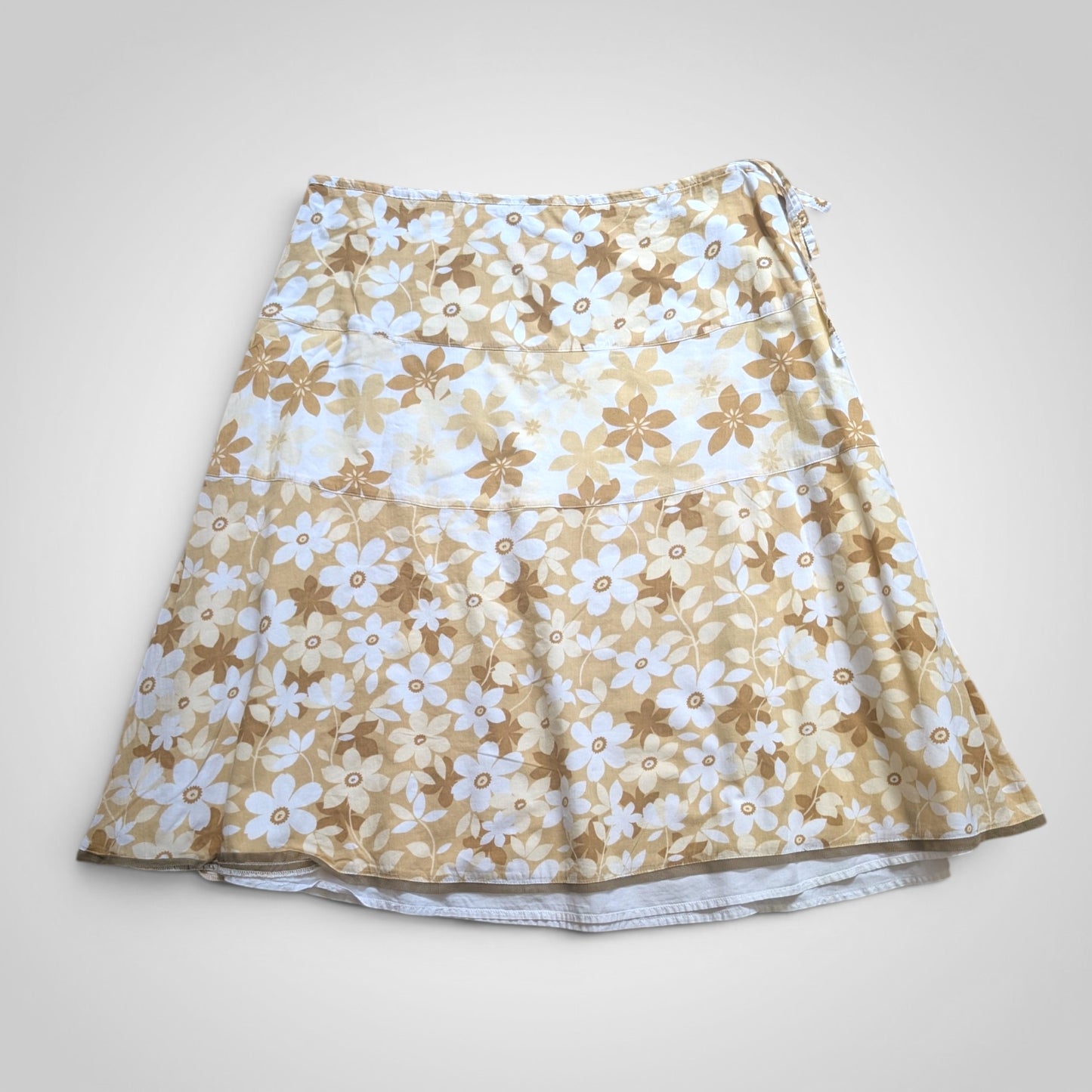 00s Cottagecore Floral Midi Skirt