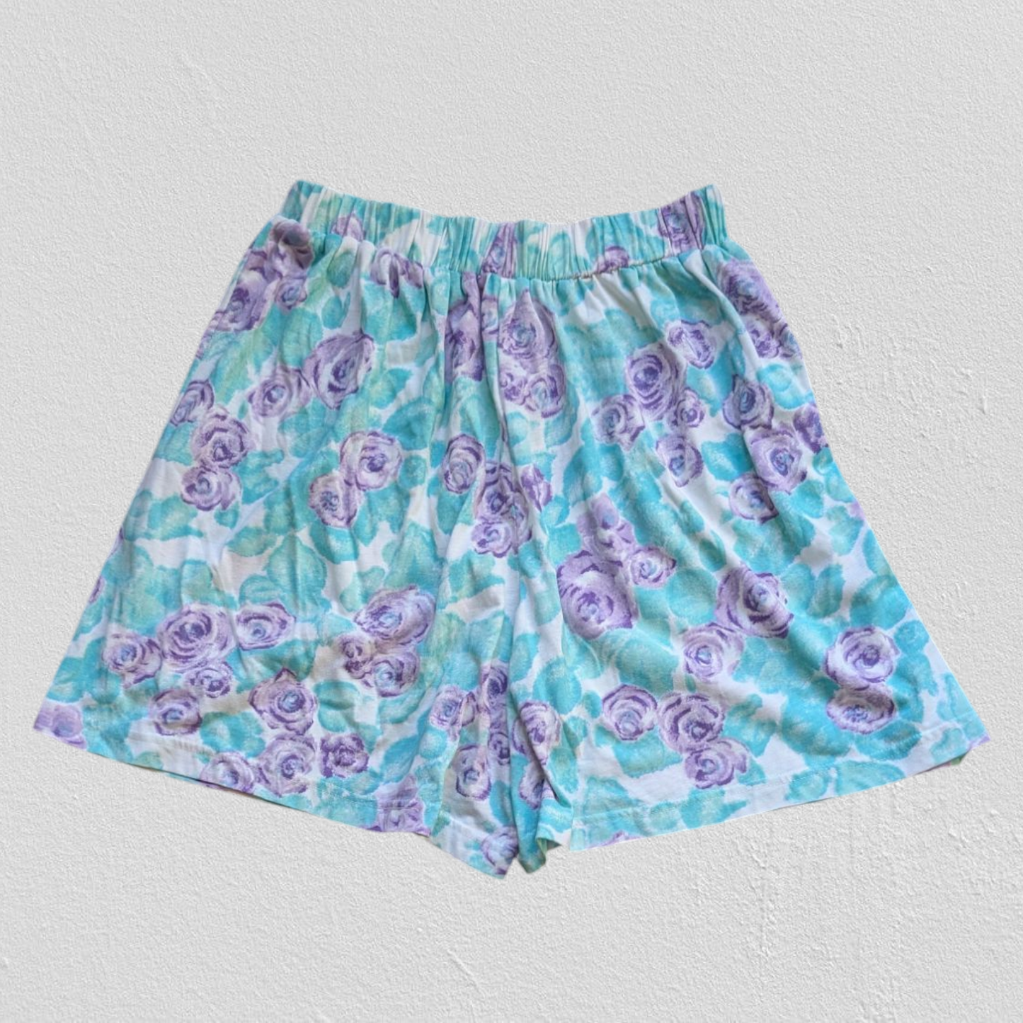 90'S Floral Shorts