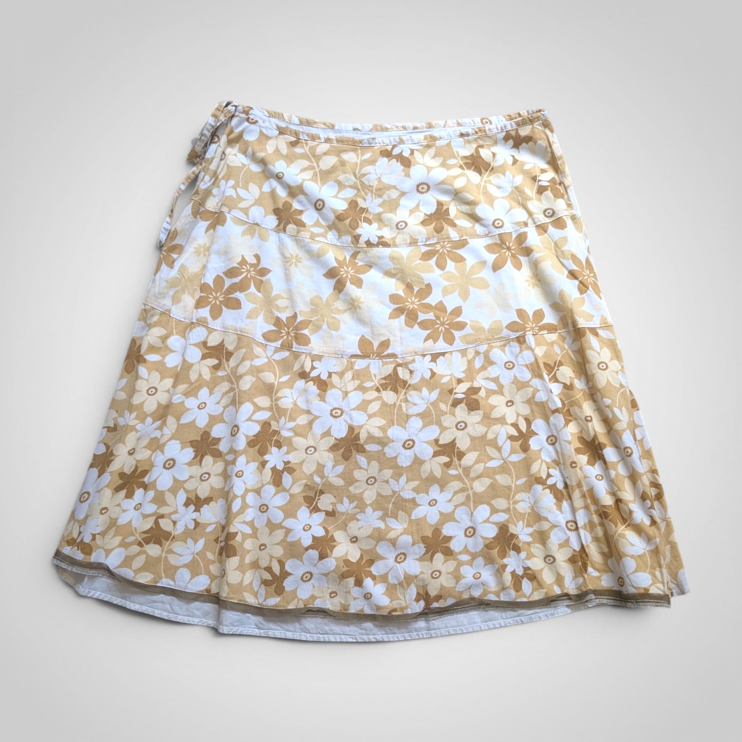 00s Cottagecore Floral Midi Skirt