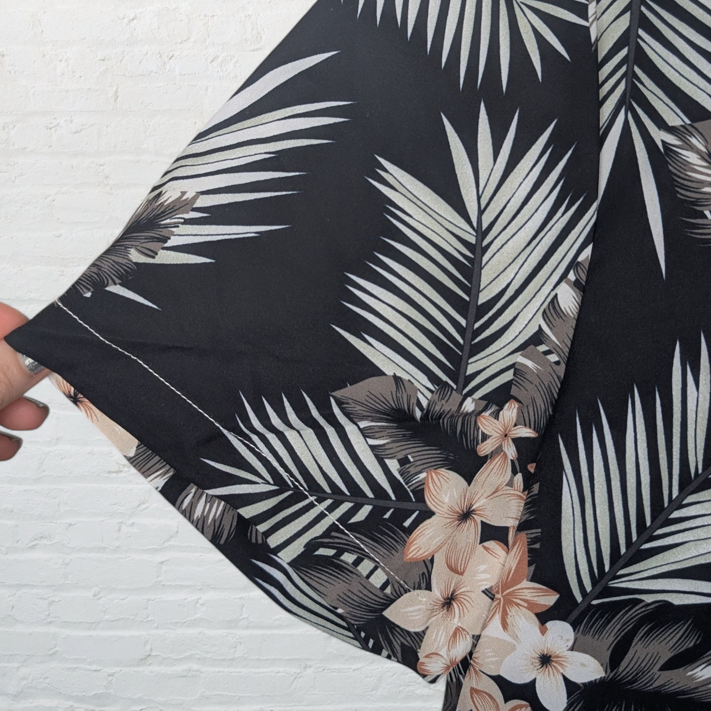 Hawaiian Black Short Sleeve Shirt