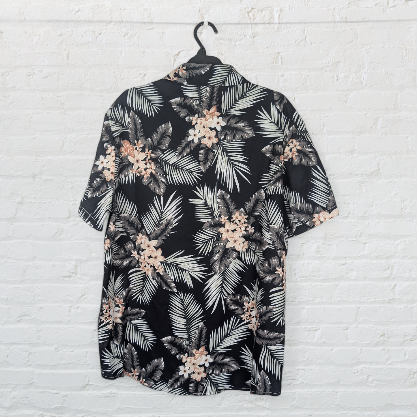 Hawaiian Black Short Sleeve Shirt
