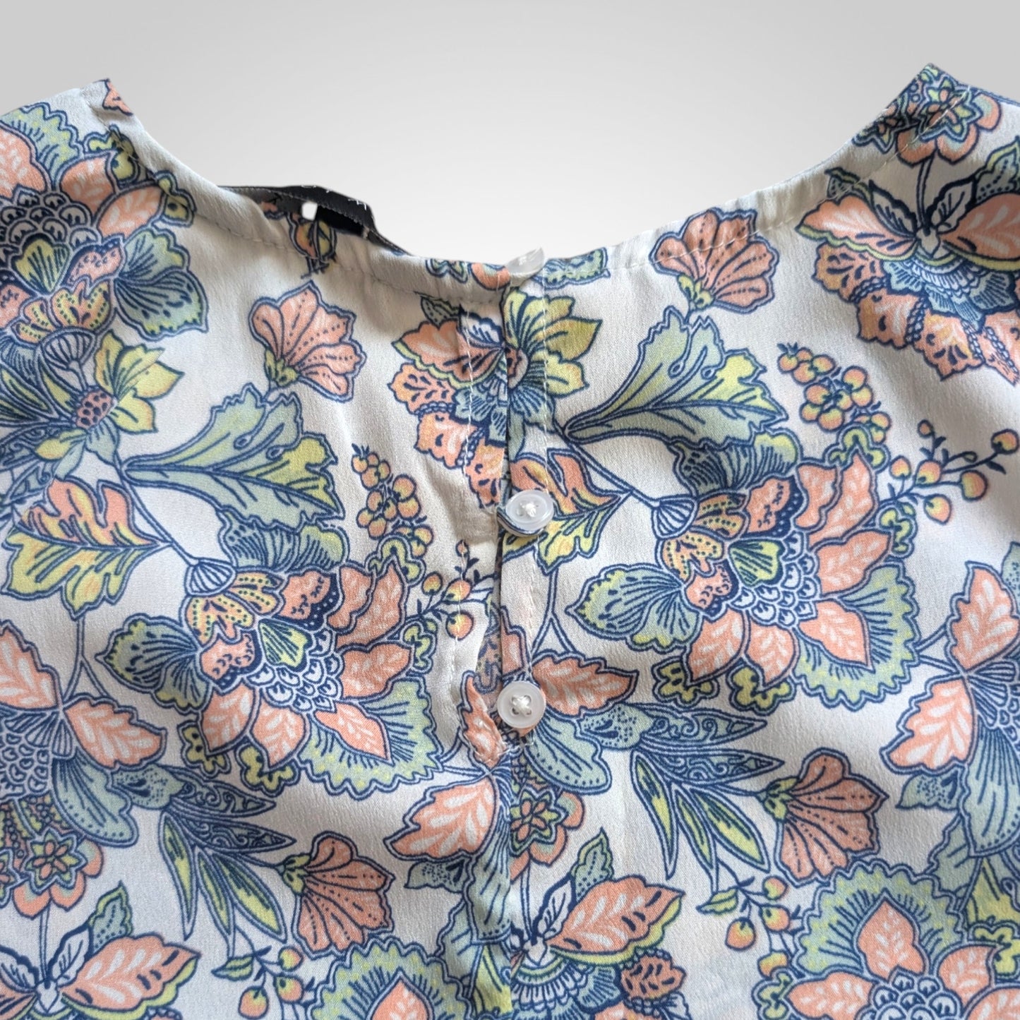New Look Sleeveless Floral Blouse