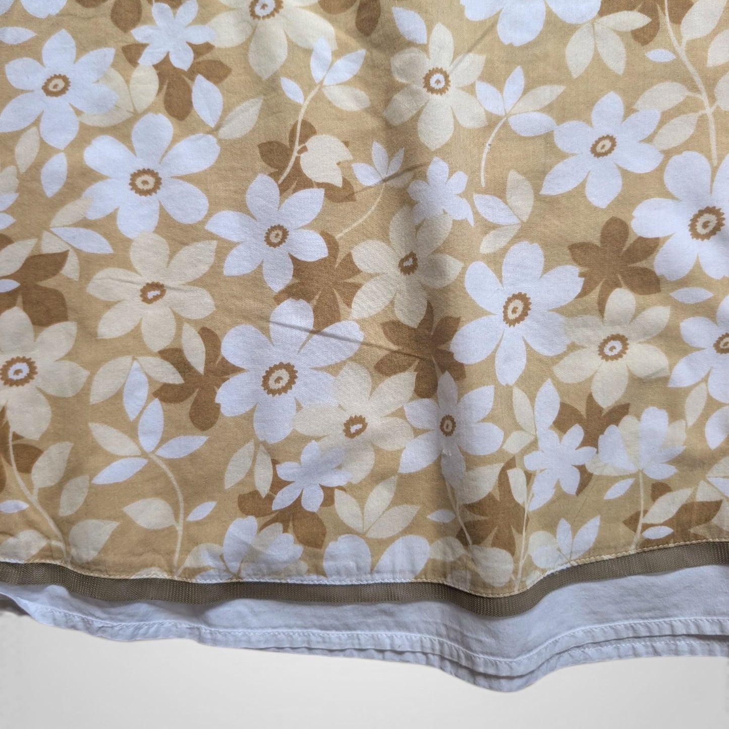 00s Cottagecore Floral Midi Skirt